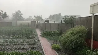 Сильный ливень с градом в Белгороде/Heavy rain with hail in Belgorod