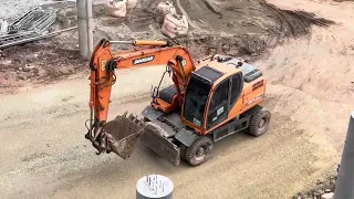 Tổng Hợp Giàn Máy Xúc, Cần Cẩu, Xe Lu, Xe Tải, Xe Nâng Đua Nhau Triệu View | Bầu Híp EXCAVATOR TV |