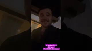 Jony и Emin на примере своего клипа на песню "Лунная ночь".