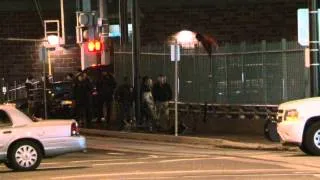 12/24/12 Portland Or - Crisis Negotiators Talk Suicidal Man Off Overpass - NE Weidler x I-5