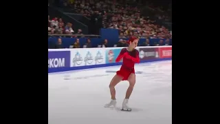 ¡La caida de Alexandra Trusova en el Campeonato Ruso de Patinaje Artistico! #shorts