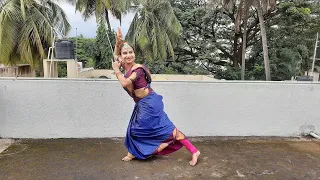 Kanha Soja Zara | Baahubali 2 | Joshi sisters | Krishna Janmashtami Special | Indian Classical dance