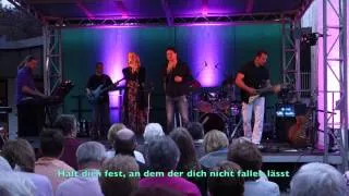 Sängerin Lila & Der singende Pfarrer Joachim Rohrbach: "Dennoch" (Rendezvous Open Air Konzert)