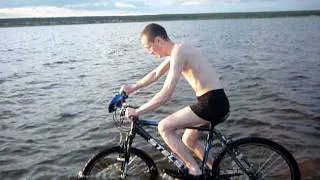 Водный велосипед