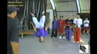 Break Dance - Batalha entre Votorantim x Sorocaba na Praça de Eventos de Votorantim em 2002.