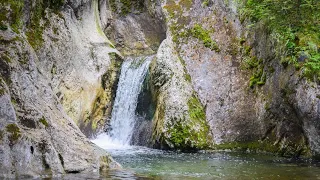 Cascada Dracului din Valea Hiperboreei