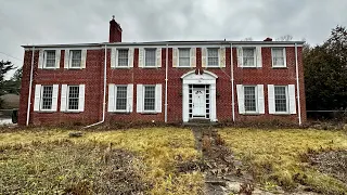 Doctor’s Incredible ABANDONED $6,500,000 1950’s MANSION