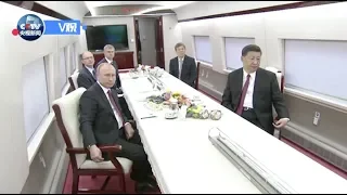 Xi, Putin Arrive in Tianjin by High-speed Rail