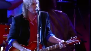 Tom Petty and the Heartbreakers - Straight Into Darkness (Live at Farm Aid 1985)