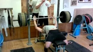 Distensioni su panca 130 kg