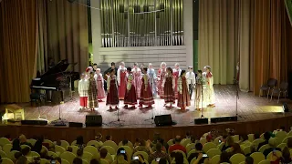 Отчетный концерт фольклорного отдела - Ансамбль Дуброва