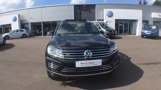 KV17CFK Touareg 3.0 TDI V6 R-Line SCR 262PS 4MOTION @ Wrexham Volkswagen