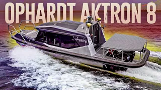 Крутой НЕМЕЦ В РОССИИ. Катер OPHARDT Maritim AKTRON 8 так крут, что с ним НАДО ЧТО-ТО ДЕЛАТЬ!