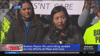 Hecklers force Boston Mayor Michelle Wu to abruptly end news conference