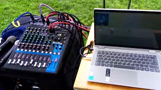 Una prueba de audio de equipo electro voice.