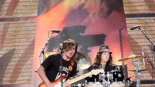 Lukas Nelson & The Promise of the Real plays Hoochie Coochie Man