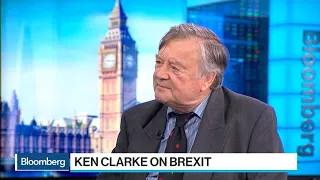 Clarke Says U.K. Government Hopelessly Divided on Brexit