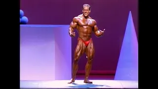 Mike Quinn - Individual Posing Routine - 1988 Mr.Olympia