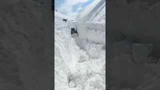 Rohtang Pass Snow Clearing ❤️