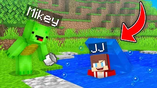 JJ Built a Base Under Water To Prank Mikey in Minecraft (Maizen)