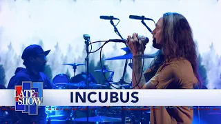 Incubus Perform "Into The Summer"