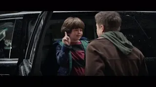 Hawkeye Sign language scene