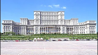 Top 10 Largest Palaces in the World 2023