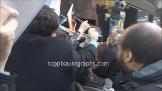 Mel Gibson  - SIGNING AUTOGRAPHS while promoting in NYC