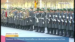 Empfang von Alexis Tsipras mit militärischen Ehren im Bundeskanzleramt am 23.03.2015