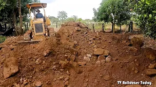 Get started Project!! Dozer D20P & Truck 5T remove Dirty place to become land With length 10m X 20m