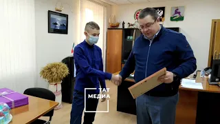 Сергей Демидов встретился с Иваном Павлиновым, спасшим из пожара трёх младших братьев