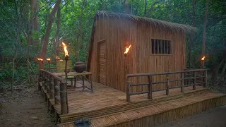 Girl Built The Most Beautiful Bamboo House in The Wood by Ancient Skills, Girl solo Bushcrafts