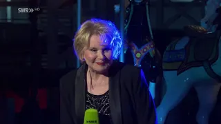 Peggy March 🌧 When The Rain Begins To Fall | SWR4 Schlagerweihnacht 2020 👉 Full HD