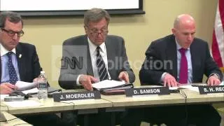 NJ:CALLS FOR PORT AUTH CHIEF TO RESIGN LEAVES MTG