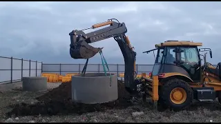 KYLOTON китайский  Экскаватор погрузчик аналог JCB 3CX