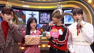 Pentagon’s Hongseok goes romantic with Jisoo at Inkigayo 171203