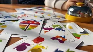 Ангелинка и Артем играют в ‘’Color Crazy Cups" игры дома | games at home for children