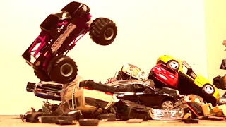 1/24 Scale Model Cars & Monster Trucks Junk Yard Crash Compilation - 1000fps