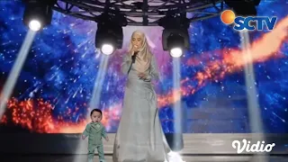 🔴Tangisan Pecah! Lesti Kejora Nyanyikan Lagu Rumah Singgah Di SCTV Award 2023 Sambil Memeluk Anaknya