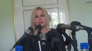 JENNIFER COOLIDGE TALKS ABOUT BEING CAST IN 'BAD LIEUTENANT'.wmv