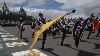 Con gallardía y alto espíritu militar la Esforse realiza desfile de honor