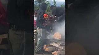 BAKAR MAYAT DI PAPUA