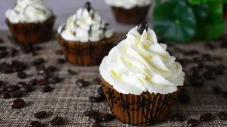 Coffee Cupcakes with Mascarpone Whipped Frosting | Mocha Cupcakes