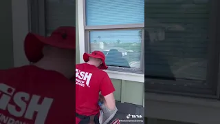 Relaxing Window Cleaning by Fish Window Cleaning