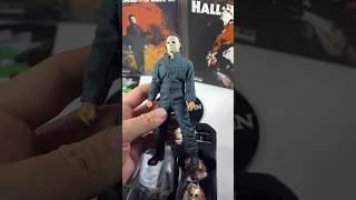 Mezco Toyz Halloween II Michael Myers Review - Horror