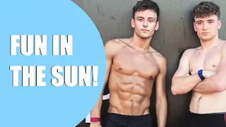 FUN IN THE SUN! I Tom Daley