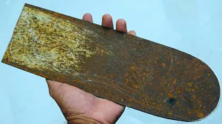 KNIFE MAKING - FORGING A MEAT CLEAVER KNIFE FROM A RUSTY CHAINSAW BAR