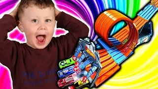 Hot Wheels Track Builder Race Crate! UNBOXING, REVIEW AND PLAY TIME!