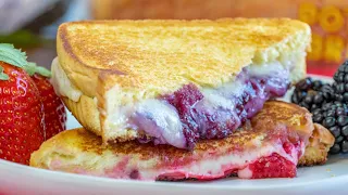 Valentine's Day Grilled Cheese | Berry & Fontina