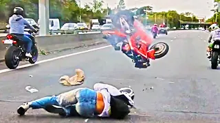 10 MINUTES OF EPIC, AWESOME and CRAZY Motorcycle Moments 2022 - Episode 366